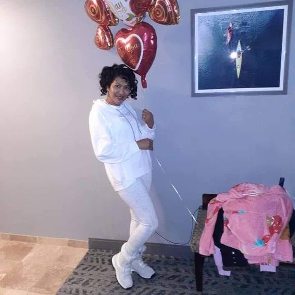 Meet your Posher, Shikela - Picture 1 of 1